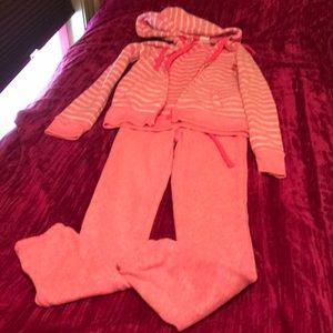 Aeropostale track suit. Only worn once!